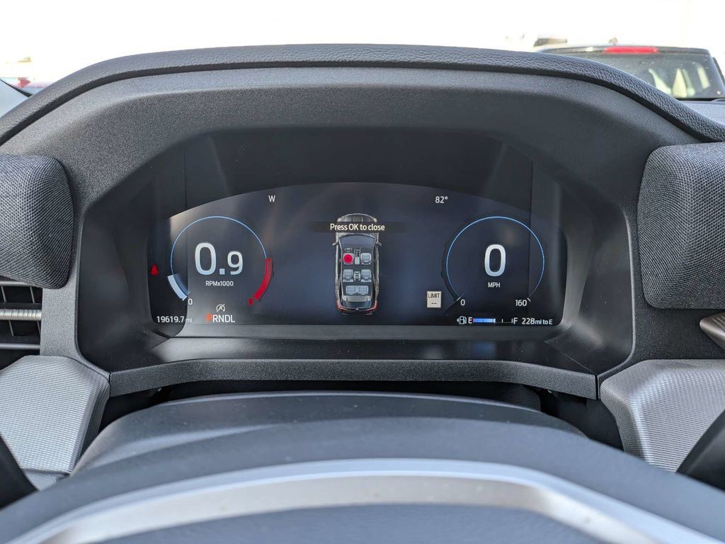 Used 2025 Gray Ford Active image 29