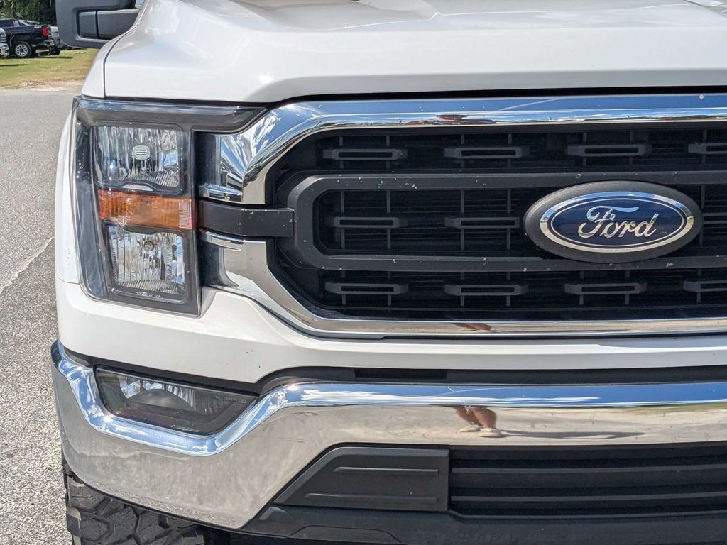 Used 2023 White Ford XLT image 10