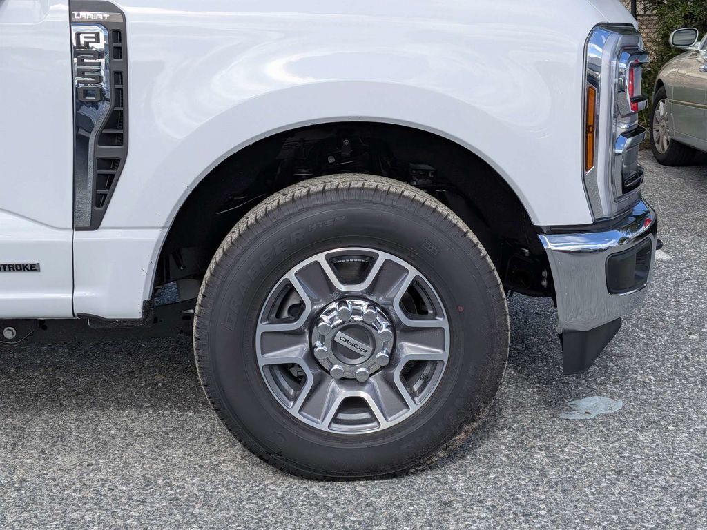 New 2026 White Ford Lariat image 11