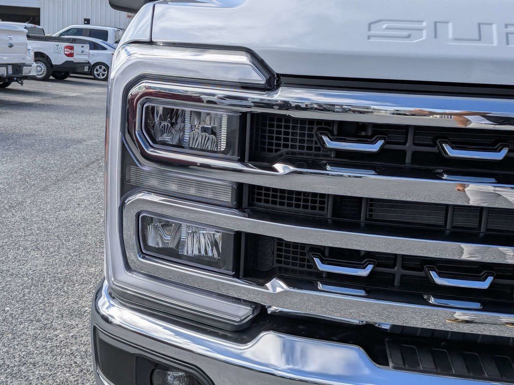 New 2026 White Ford Lariat image 9