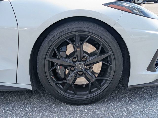 Used 2020 White Chevrolet Stingray image 12
