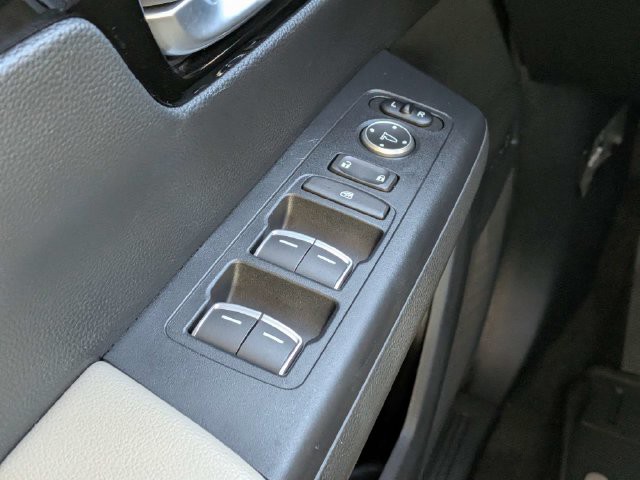 Used 2024  Honda EX-L image 19