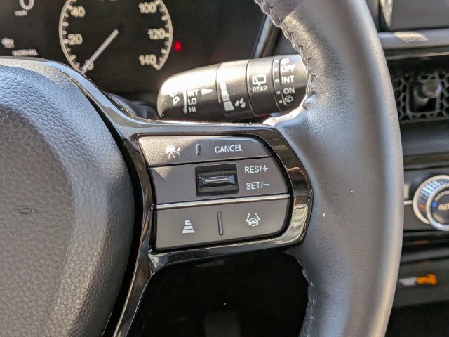 Used 2024  Honda EX-L image 22