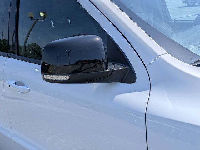 Used 2025 White/off-white Dodge R/T 20th Anniversary Plus image 9