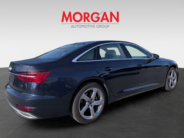 Used 2024  Audi 45 Premium Plus image 3