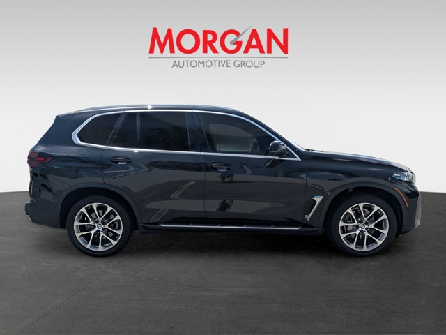 Used 2025 Black BMW xDrive40i image 6