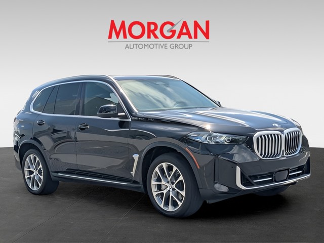 Used 2025 Black BMW xDrive40i image 4
