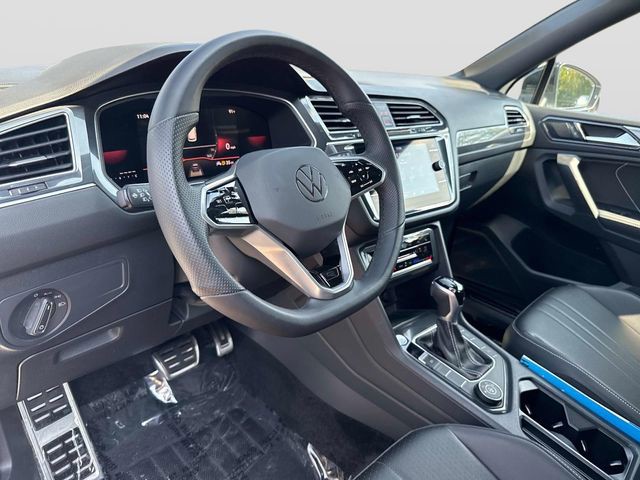 Used 2024 White Volkswagen 2.0T SE R-Line Black image 23