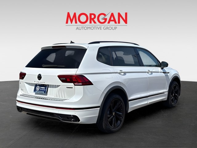 Used 2024 White Volkswagen 2.0T SE R-Line Black image 4