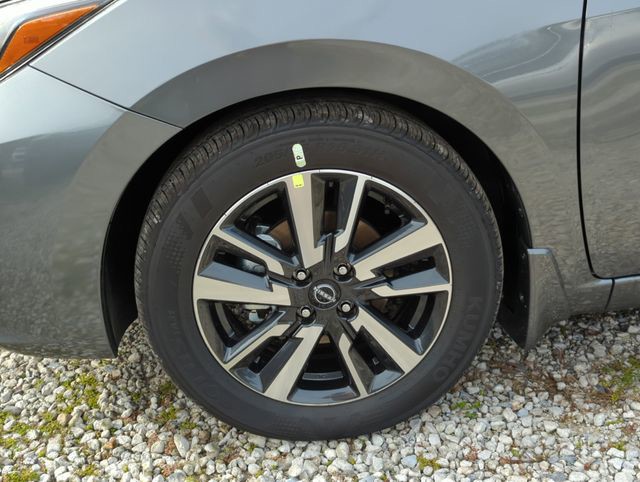 Used 2025 Gray Nissan 1.6 SV image 33