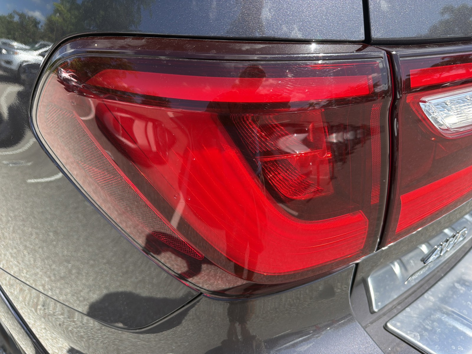 Used 2022 Gray INFINITI LUXE image 11