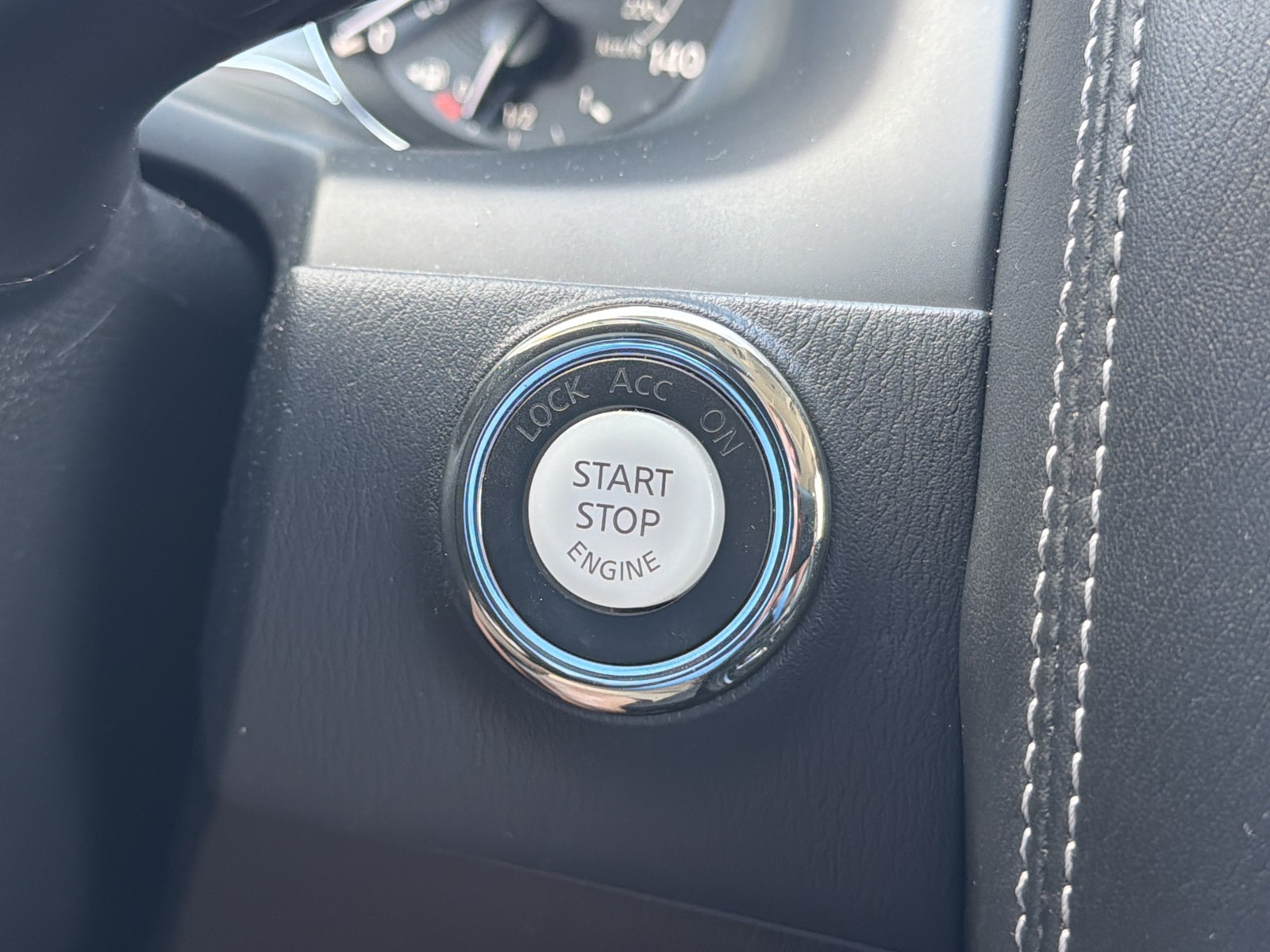Used 2022 Gray INFINITI LUXE image 35