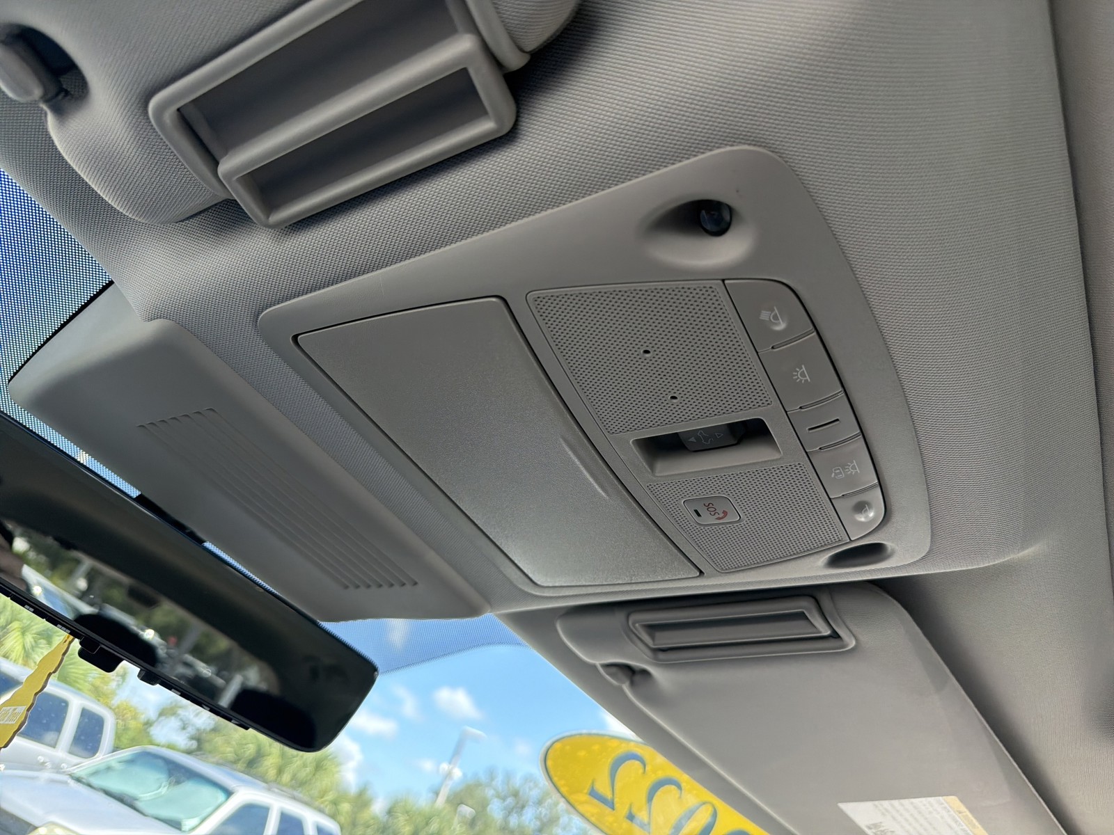 Used 2022 Gray INFINITI LUXE image 36
