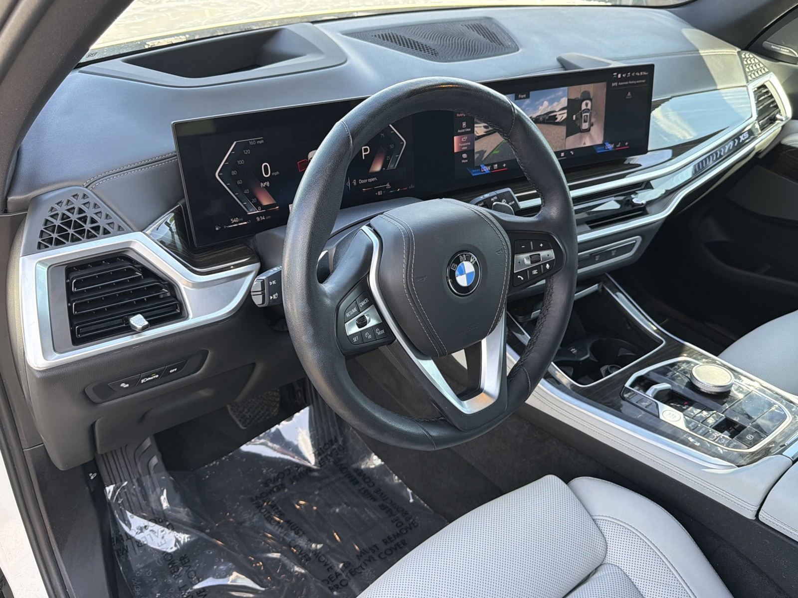 Used 2024 White BMW xDrive40i image 21