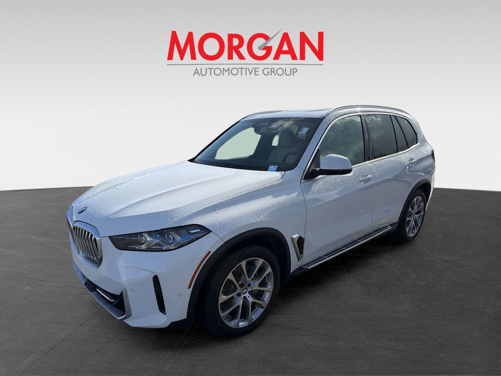Used 2024 White BMW xDrive40i image 8