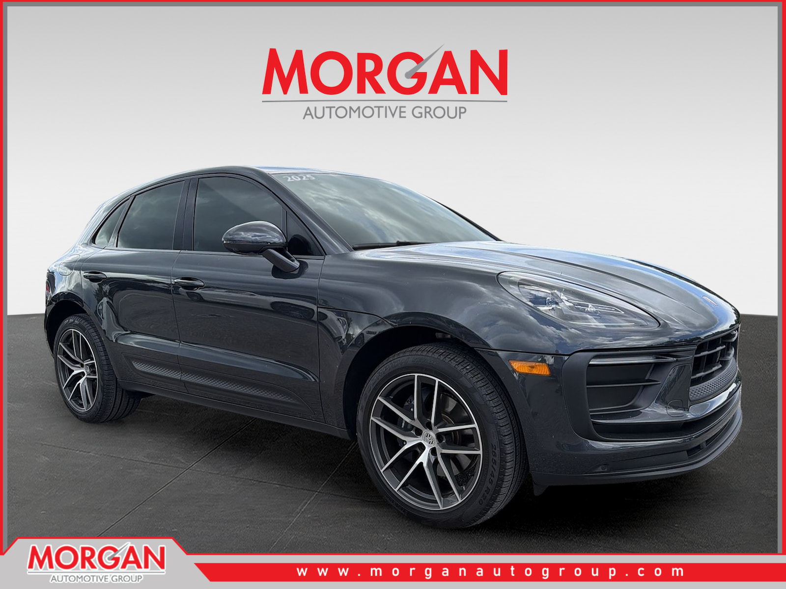 2025 Porsche Macan T