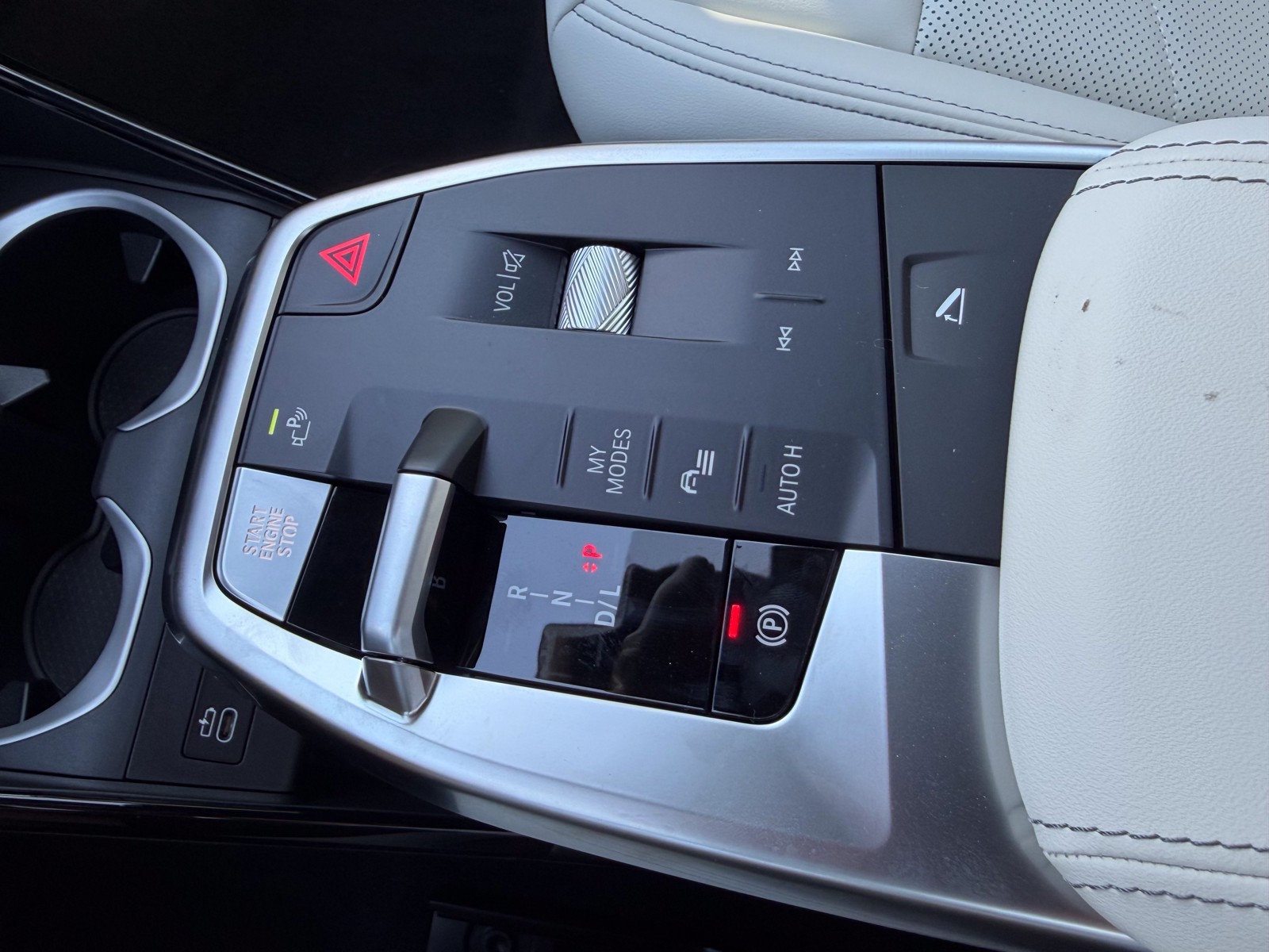 New 2026 Beige BMW xDrive28i image 34