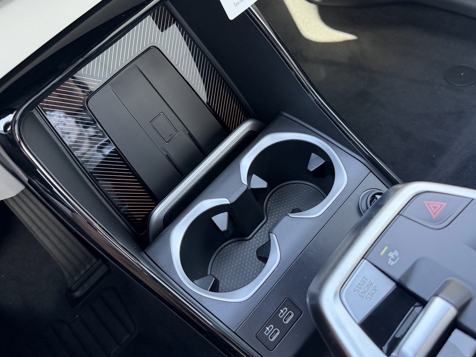 New 2026 Beige BMW xDrive28i image 33