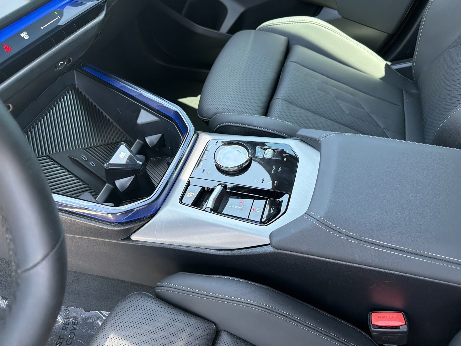 New 2025 Black BMW 30 xDrive image 24