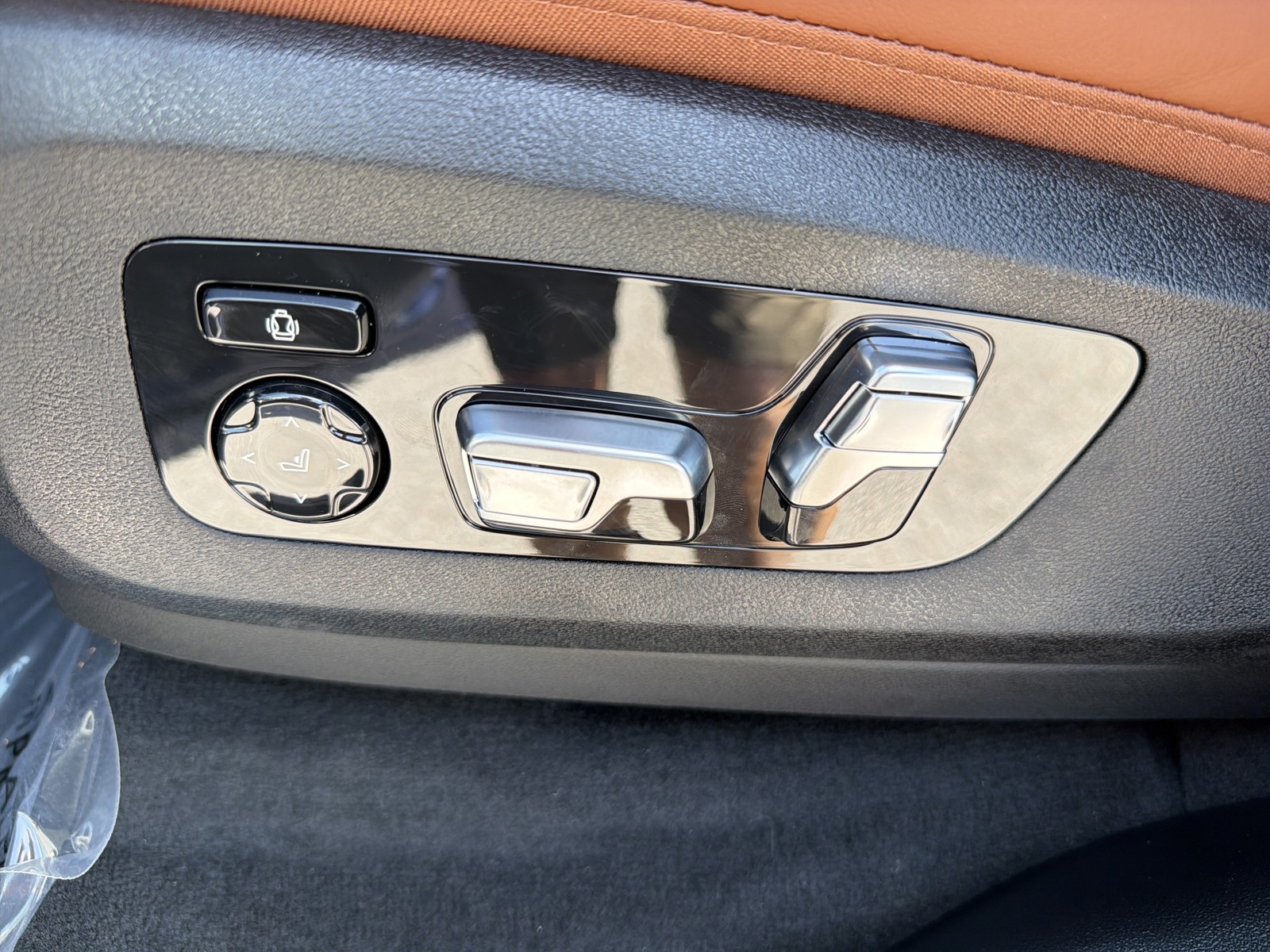 New 2026 Blue BMW ALPINA XB7 image 30