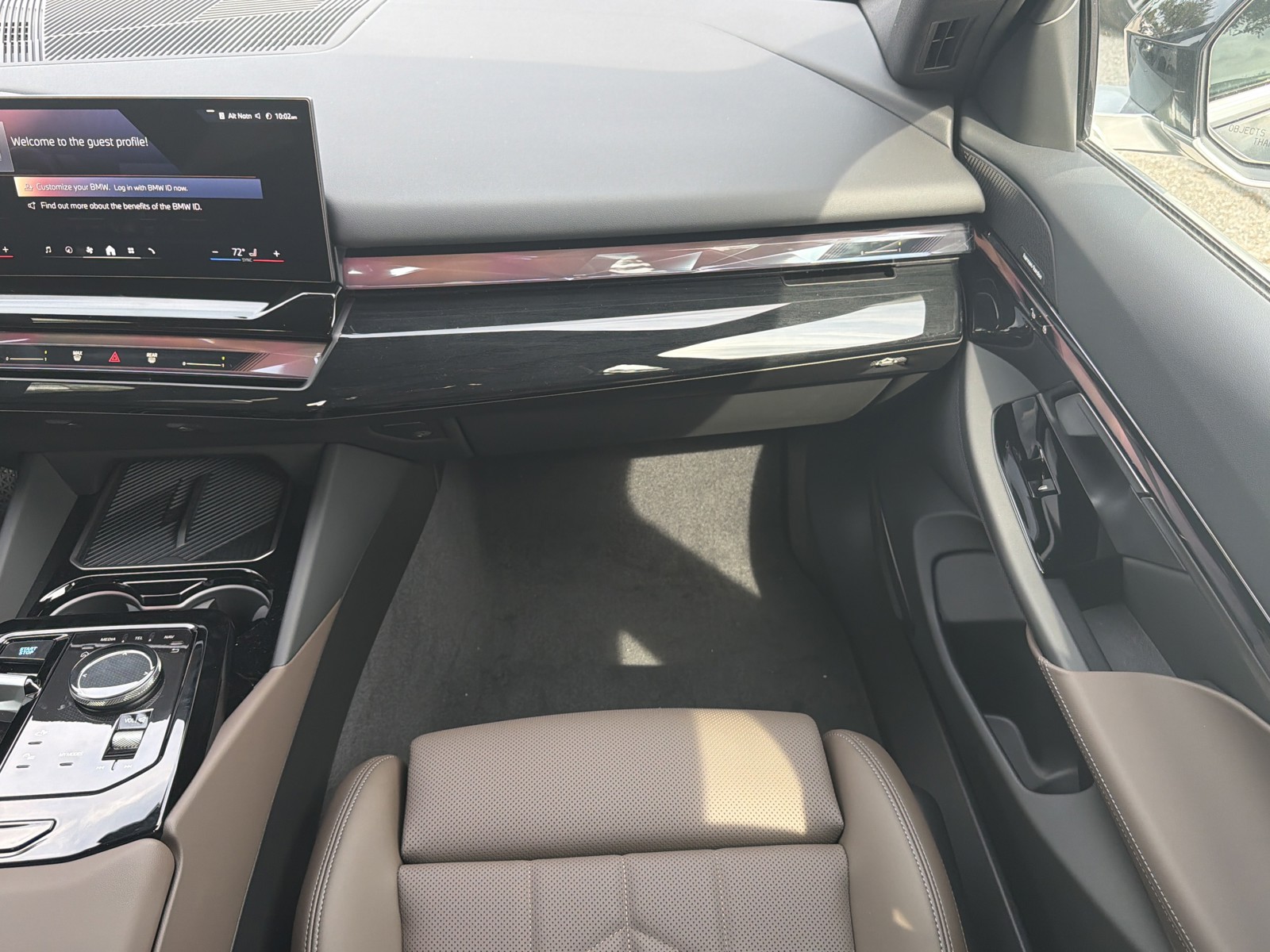 New 2027 Black BMW eDrive40 image 17