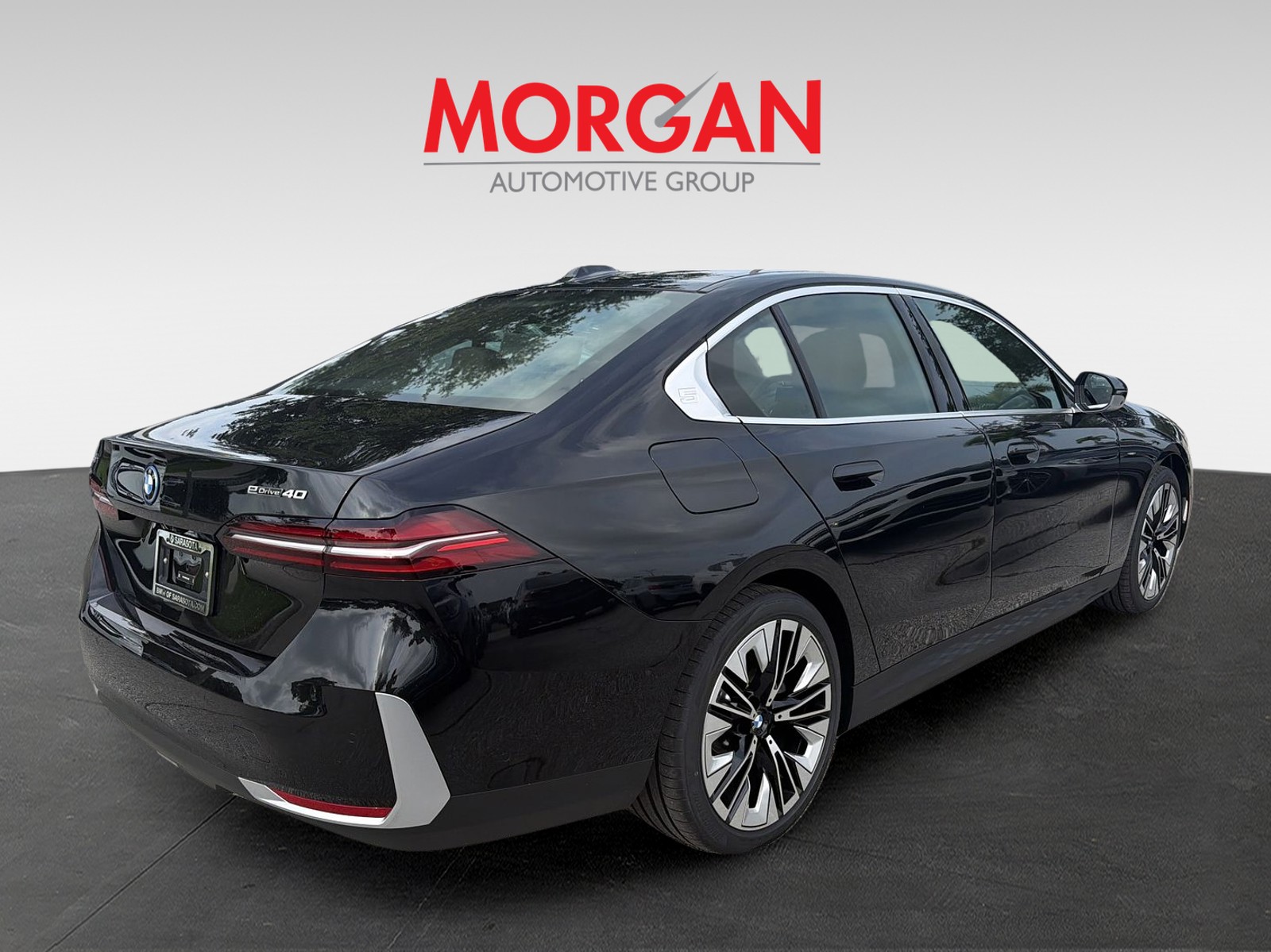 New 2027 Black BMW eDrive40 image 4