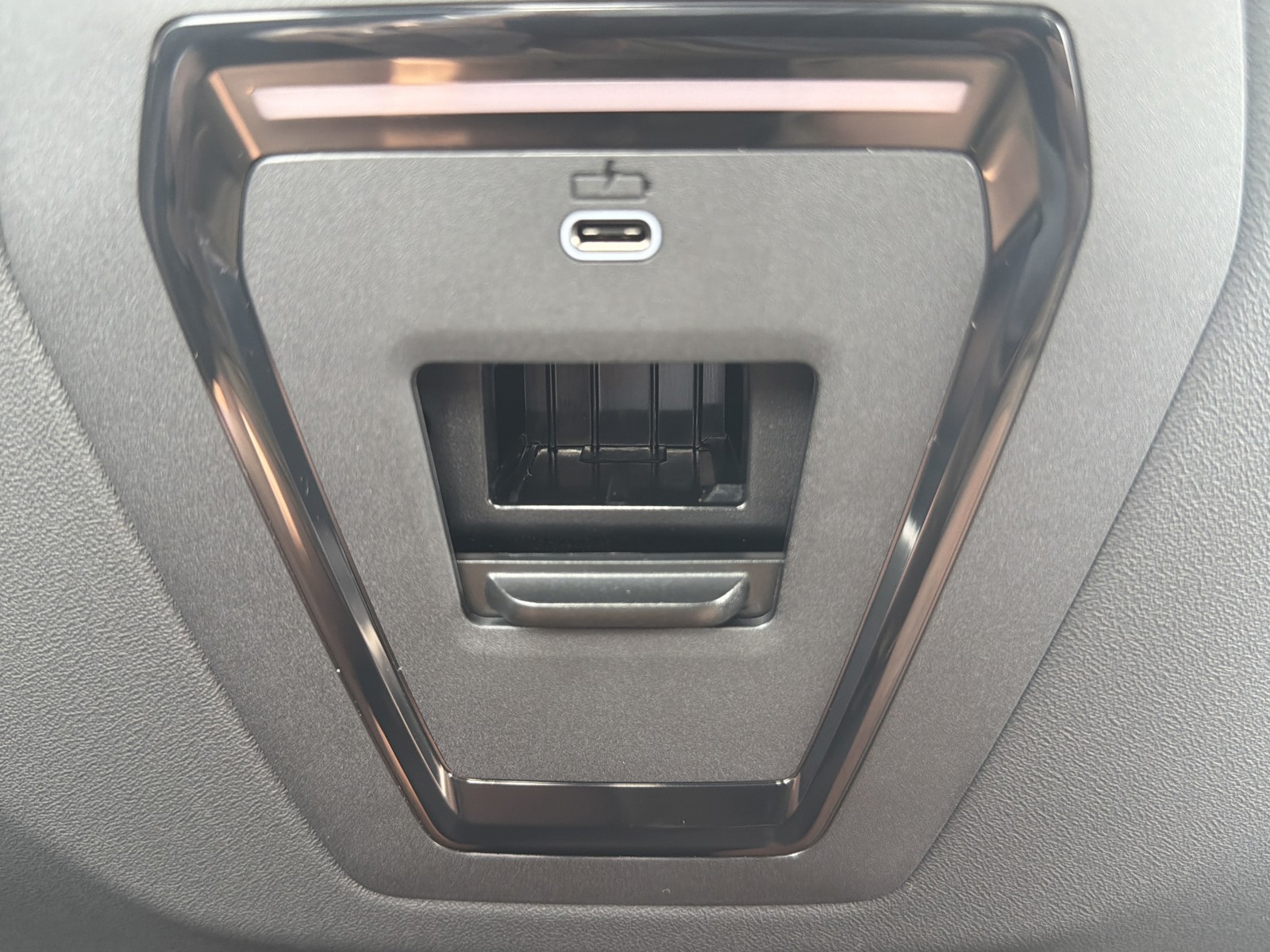 New 2027 Black BMW eDrive40 image 19
