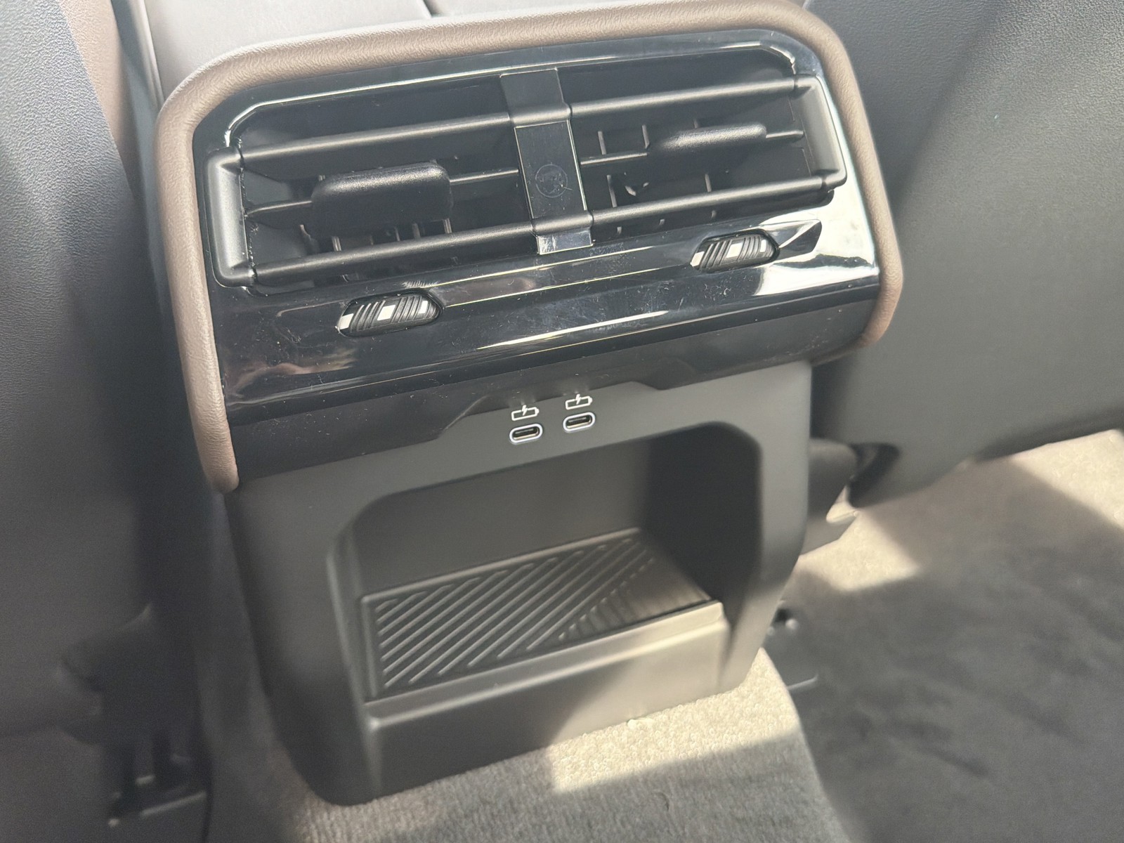 New 2027 Black BMW eDrive40 image 18