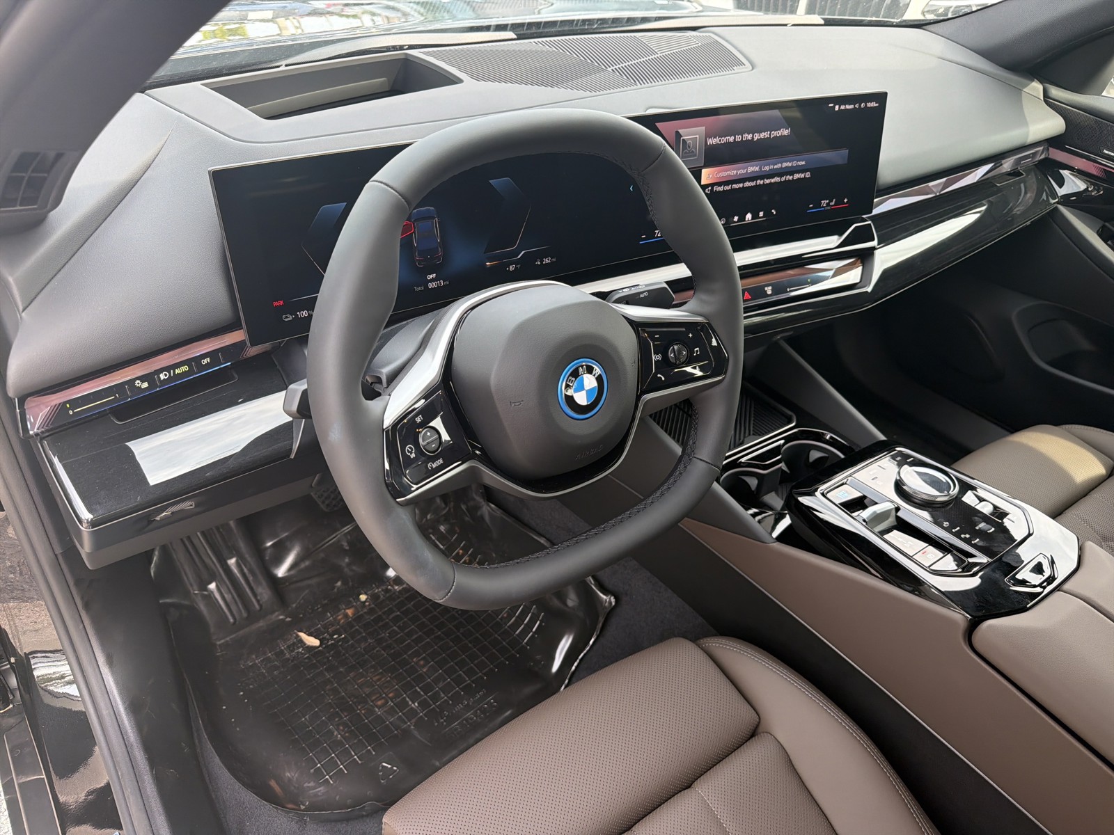 New 2027 Black BMW eDrive40 image 22