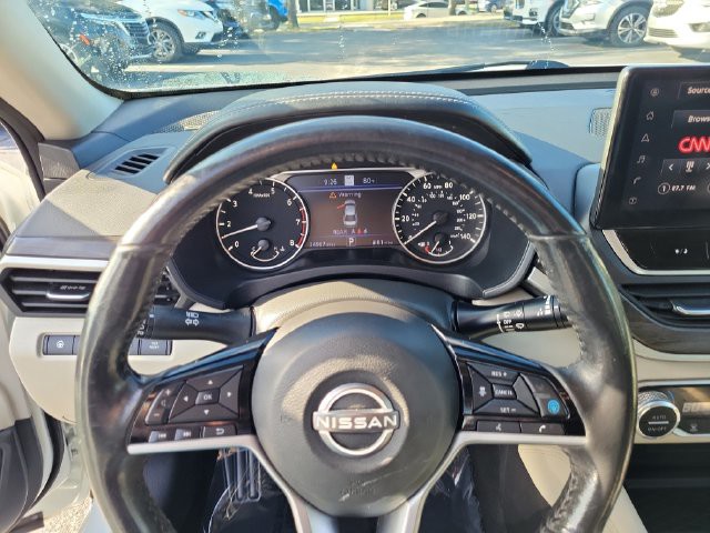 Used 2023 White Nissan 2.5 SL image 23