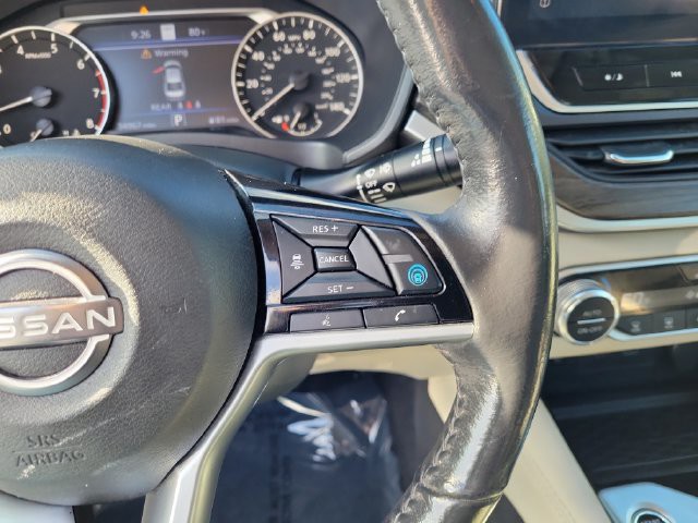 Used 2023 White Nissan 2.5 SL image 22