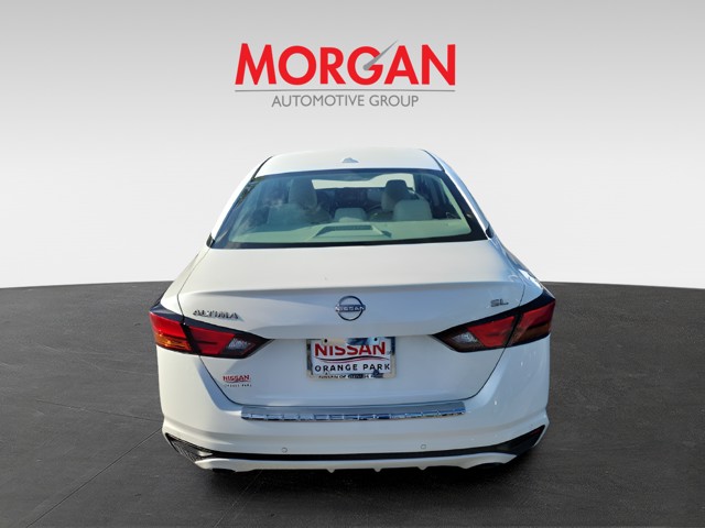 Used 2023 White Nissan 2.5 SL image 8