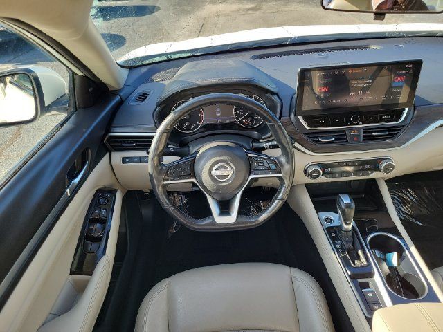 Used 2023 White Nissan 2.5 SL image 9