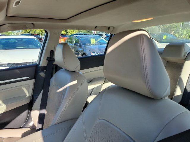 Used 2023 White Nissan 2.5 SL image 18