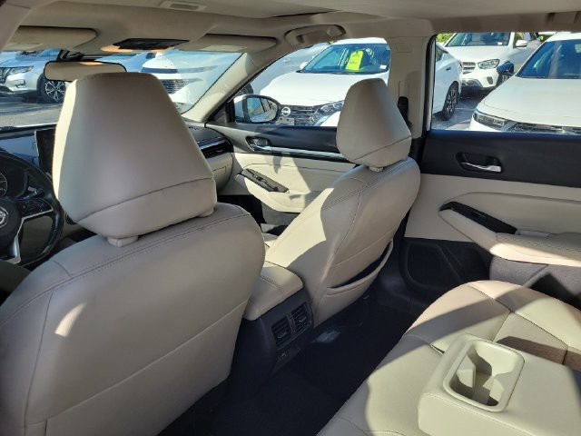 Used 2023 White Nissan 2.5 SL image 11