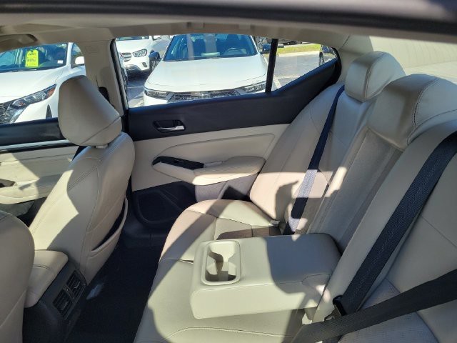 Used 2023 White Nissan 2.5 SL image 12