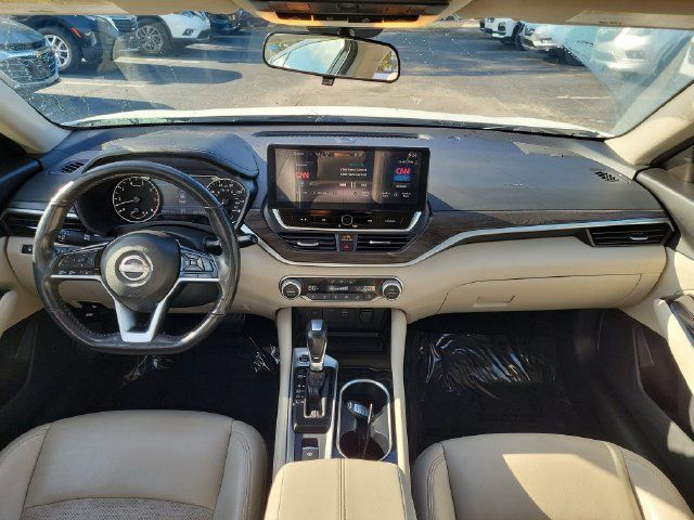 Used 2023 White Nissan 2.5 SL image 10