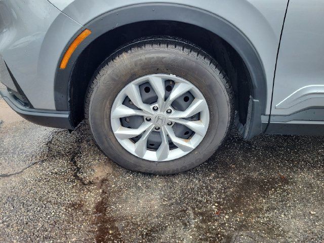 Used 2023 Silver Honda LX image 5