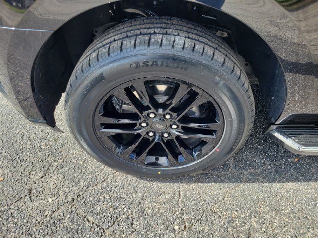 Used 2023 Black Ford XLT image 5