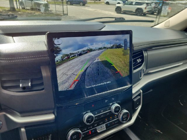 Used 2023 Black Ford XLT image 28