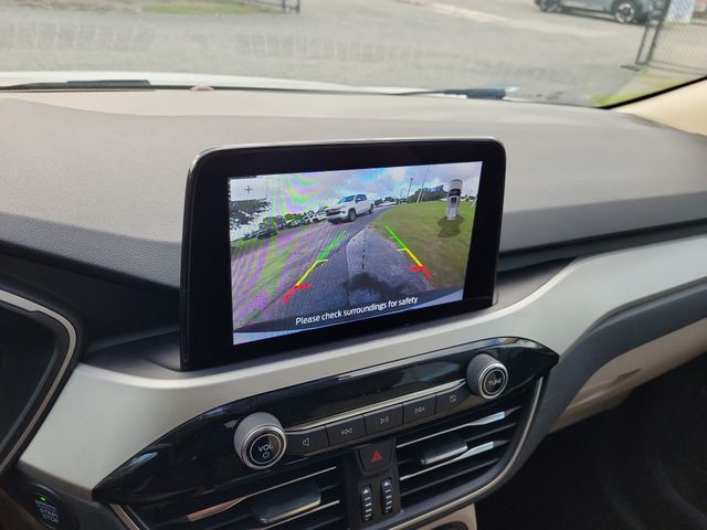 Used 2020 White Ford SEL image 30