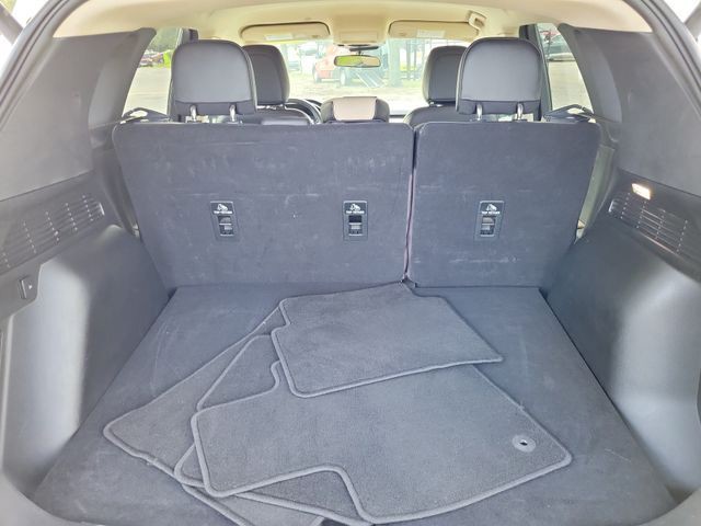 Used 2020 White Ford SEL image 9