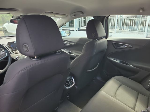 Used 2024 Gray Chevrolet LT image 27