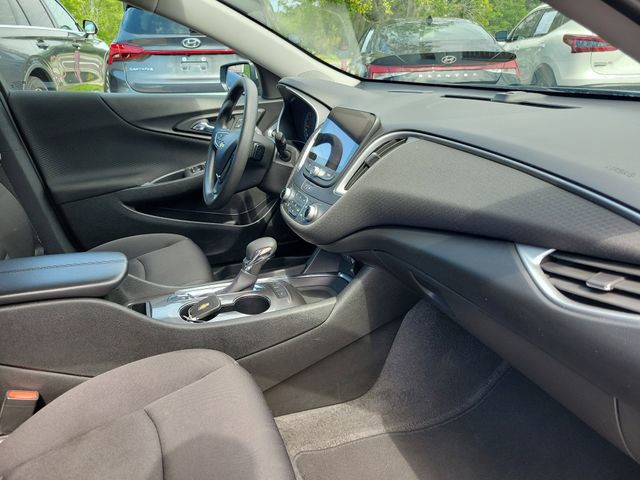 Used 2024 Gray Chevrolet LT image 33