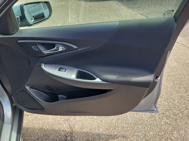 Used 2024 Gray Chevrolet LT image 35