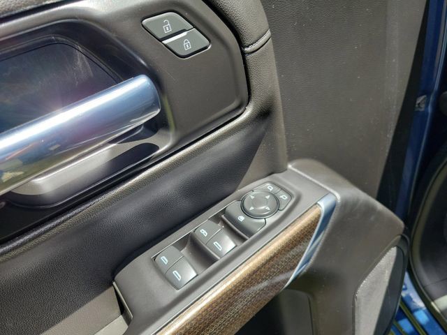 Used 2022 Blue Chevrolet RST image 18