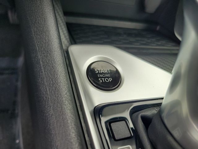 New 2026 White Nissan 2.5 SV image 31
