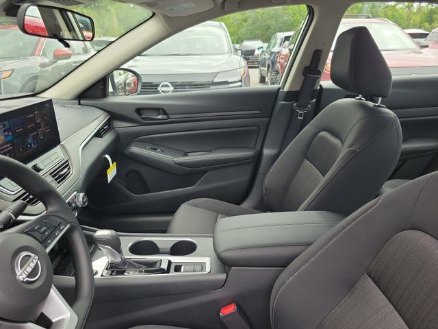 New 2026 White Nissan 2.5 SV image 15
