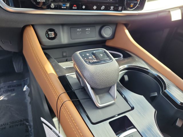 New 2026 White Nissan Platinum image 32