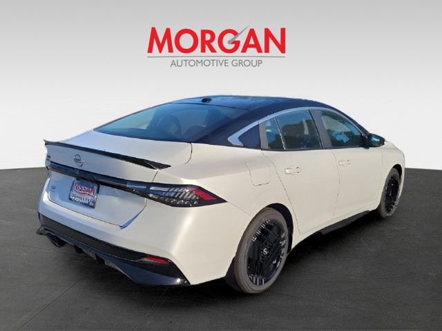 New 2027 White Nissan SR image 2